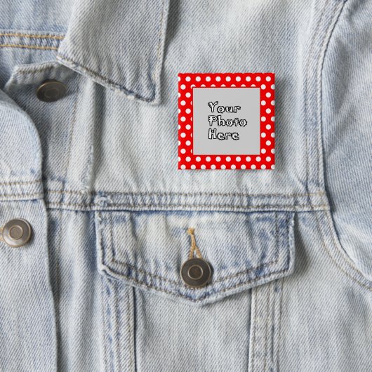 赤と白の水玉模様のフォトフレーム 缶バッジ (インサイチュ)