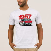赤と白の1957年のBuickのステーションワゴンのTシャツ Tシャツ (正面)