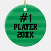 赤と白カスタマイズ可能なサッカーの男の子1 セラミックオーナメント (裏面)