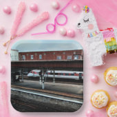 赤と白列車 ペーパープレート (パーティー)