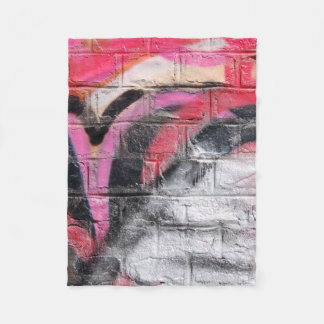赤と白絵を描壁 フリースブランケット