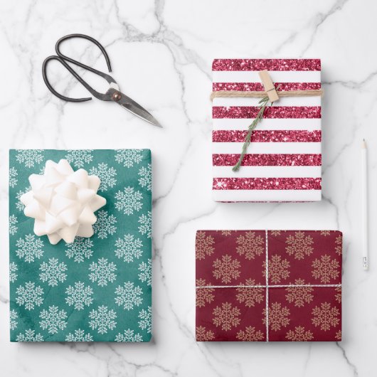 赤と緑と白い休日の雪 ラッピングペーパーシート (正面)
