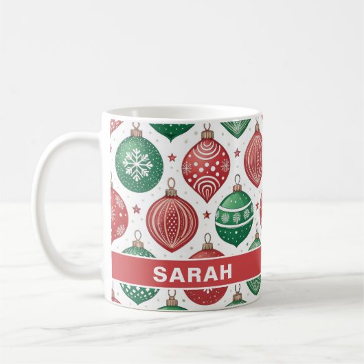 赤と緑のオーナメントの星 クリスマス コーヒーマグカップ (左)