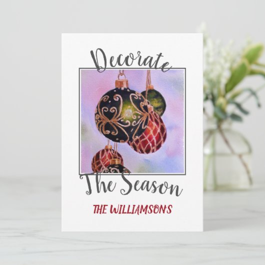 赤と緑のクリスマスオーナメントと写真 シーズンカード (スタンド正面)