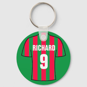 赤と緑のサッカーシャツデザイン。 keychain キーホルダー