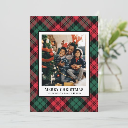 赤と緑のタータンチェックのプレイドメリークリスマスフォト シーズンカード (スタンド正面)
