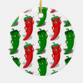 赤と緑のピーマンのディーバ カートゥーンパターン セラミックオーナメント (裏面)