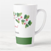 赤と緑の水のカラーベリーブランチパーソナライズされた カフェラテマグ (右)