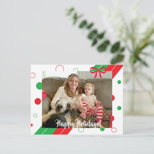 赤と緑の水玉模様クリスマスハッピーホリデー ポストカード (スタンド正面)
