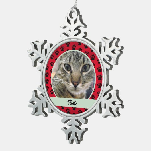 赤と緑の肉柄の猫の写真と名前 スノーフレークピューターオーナメント (右)