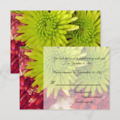 赤と緑の菊の花の出欠確認カード 招待状 (正面/裏面)