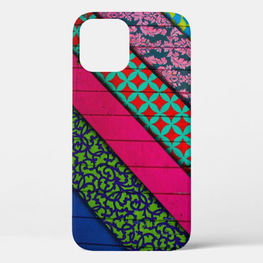 赤と緑の衣服 Case-Mate iPhoneケース (裏面)