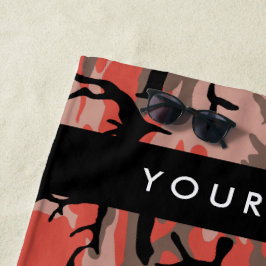 赤と茶色の迷彩自分の名前をパーソナライズ ビーチタオル