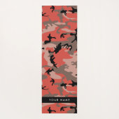 赤と茶色の迷彩自分の名前をパーソナライズ ヨガマット (裏面)