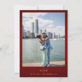 赤と金のフォトアンパサンドモノグラムカレンダー結婚式 セーブザデート (裏面)