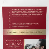 赤と金の写真 ウェディング トリフォールド インビテーション (内部最初)