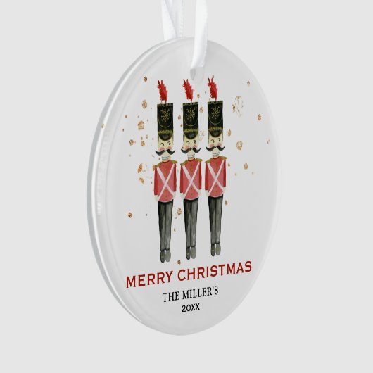 赤と金ゴールドのパーソナライズされたくるみ割り器メリークリスマス オーナメント (正面)