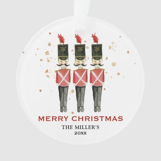 赤と金ゴールドのパーソナライズされたくるみ割り器メリークリスマス オーナメント (正面)