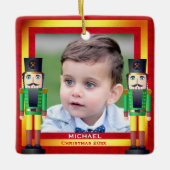 赤と金ゴールドのフレームとくるみクラッカークリスマス セラミックオーナメント (正面)