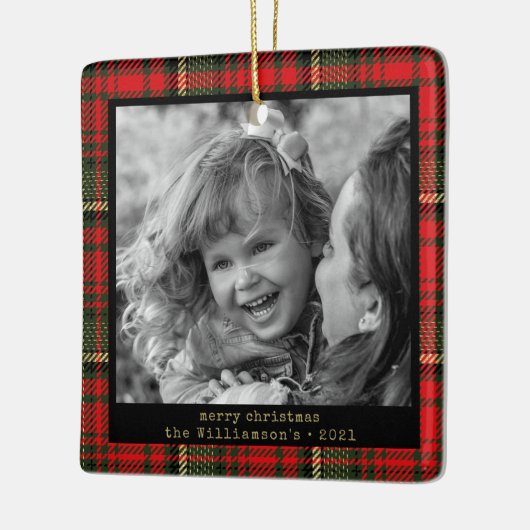 赤と金ゴールドの格子模様の家族写真クリスマス セラミックオーナメント (左)