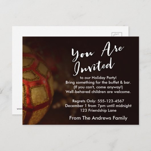 赤と金ゴールド招待されの写真が付いた「You Are」タイポグラフィ インビテーションポストカード (正面/裏面)