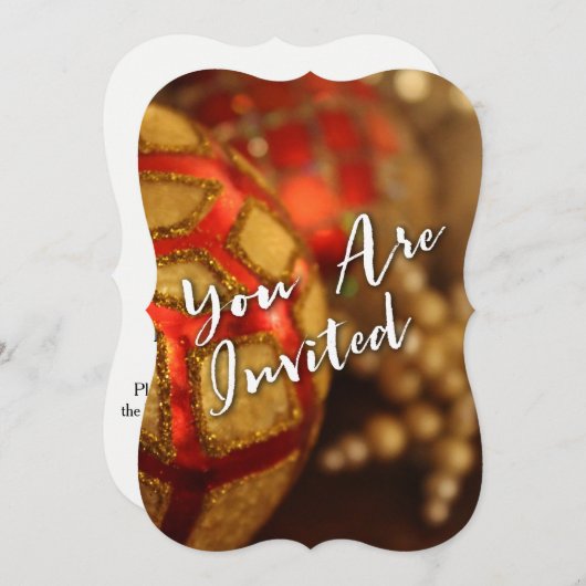 赤と金ゴールド招待されの写真が付いた「You Are」タイポグラフィ 招待状 (正面/裏面)