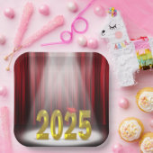 赤と金ゴールド2025年のスポットライトでの卒業 ペーパープレート (パーティー)