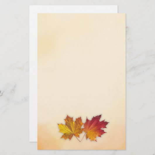 赤と金色のカエデの秋離れの文具 便箋 (正面/裏面)