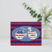 赤と青のアメリカのストライプサイクリング ポストカード (スタンド正面)