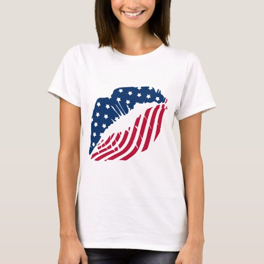 赤と青の唇のプリントTシャツ Tシャツ (正面)