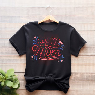 赤と青の図解入りの、写真付きの最高のお母さんTシャツ Tシャツ