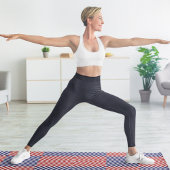 赤と青の対角ストライプの ヨガマット