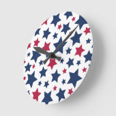 赤と青の星 - アメリカ国旗パターン ラウンド壁時計 (傾斜)