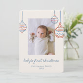 赤と青の赤ちゃんの初めてのクリスマス オーナメント 2枚の写真 シーズンカード (スタンド正面)