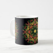赤と黄色の花を持つ明るいフローラ曼荼羅。 コーヒーマグカップ (正面左)