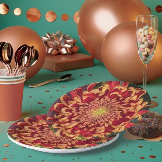 赤と黄色の菊のフローラ ペーパープレート (複数)