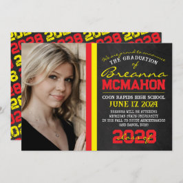 赤と黄色の黒板の卒業発表 招待状