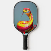 赤と黄色鮮やかのコブラはかりで測ヘビ ピックルボールラケット (裏面)
