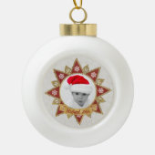 赤と黄金の豪華な円の形状フレームのスノーフレーク セラミックボールオーナメント (正面)