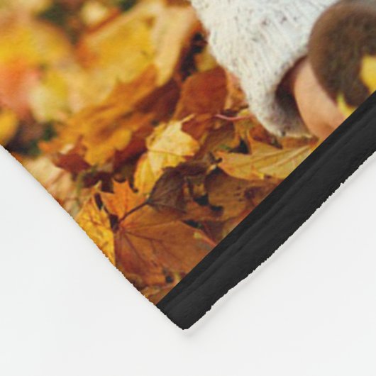 赤と黒のおじいちゃんのバッファローのプレイド フリースブランケット (角)