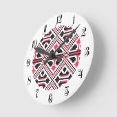 赤と黒のクロスステッチレトロパターン ラウンド壁時計 (傾斜)