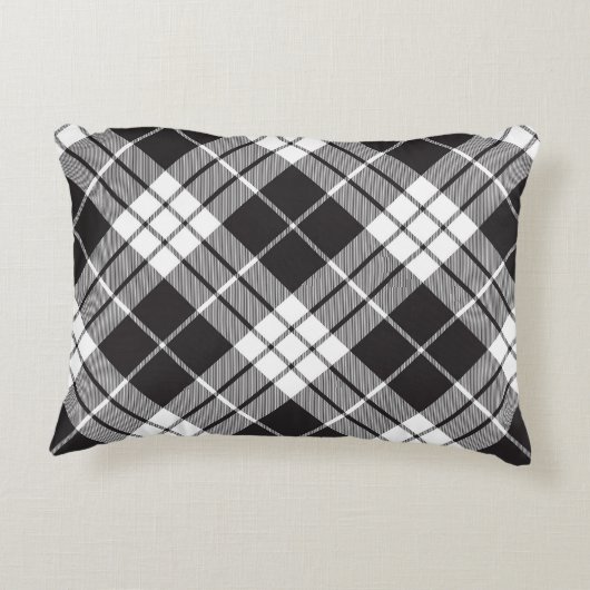 赤と黒のプレイドバッファローチェックパターン アクセントクッション (裏面)