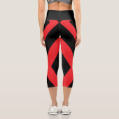 赤と黒のヨガパントカプリストライプのレギンス カプリレギンス (裏面)