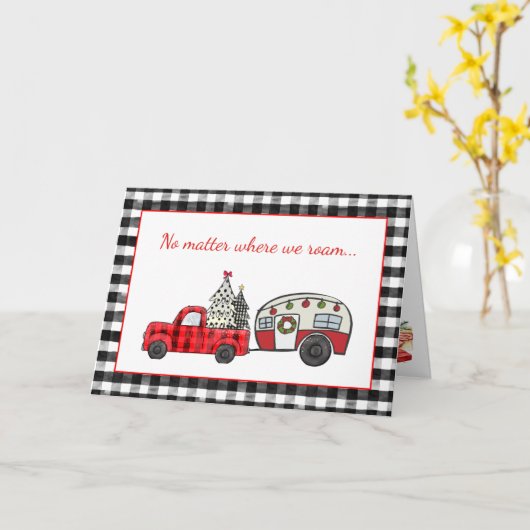 赤と黒のヴィンテージトラックとキャンパーのクリスマス カード (黄色い花)