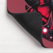 赤と黒の宇宙の蛾 – 天の神秘的 マウスパッド (コーナー)