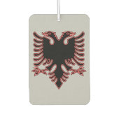 赤と黒アルバニアの腕のコート車のマグネット カーエアーフレッシュナー (正面)