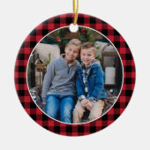 赤と黒バッファロープレイドカスタムホリデーフォト セラミックオーナメント (正面)