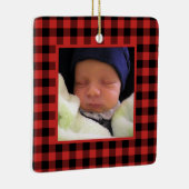 赤と黒バッファロープレイドベビーの初めてのクリスマス セラミックオーナメント (右)