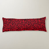 赤と黒 |幾何迷路パターン ボディピロー (裏面)