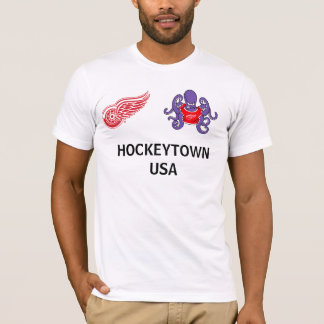 赤によってはHockeytownのTシャツが飛びます Tシャツ